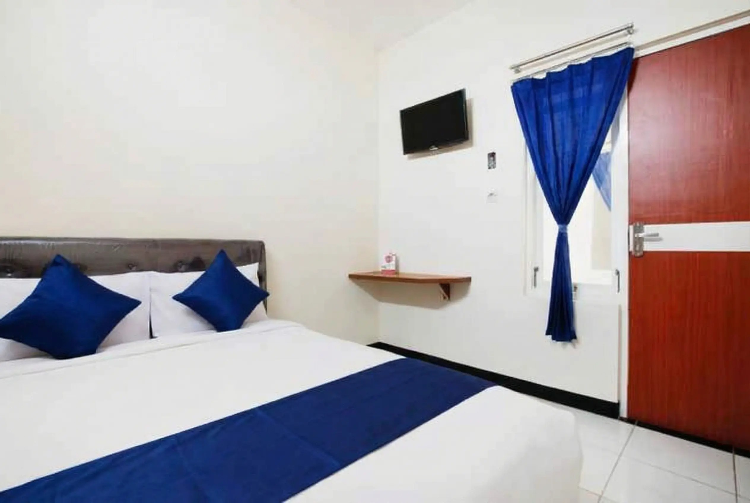 The Ultimate Malang Budget Hotel Passive Income Asset. 42 Rooms. 100% Managed by Cozzy.id.